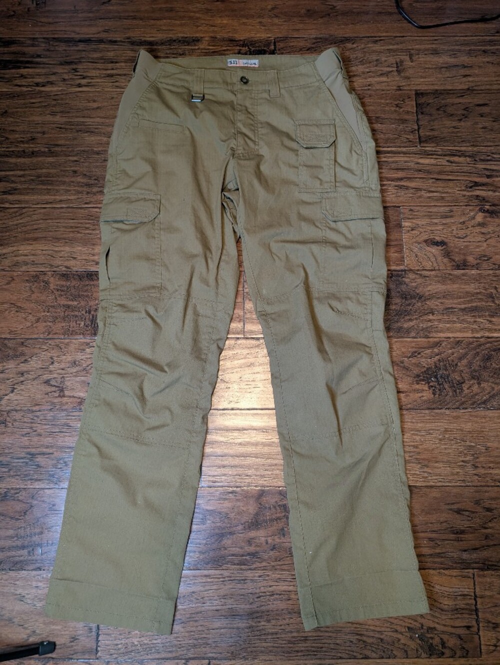 5.11 Tactical Men's Pants Size 32 in Tan